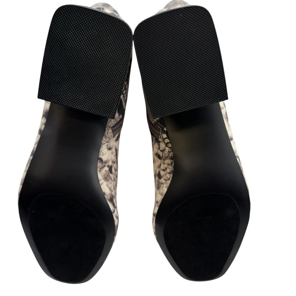 Steve Madden Dynasty Snakeskin Print Boots Size 7 M Fitted Calf Stretch - Picture 6 of 8